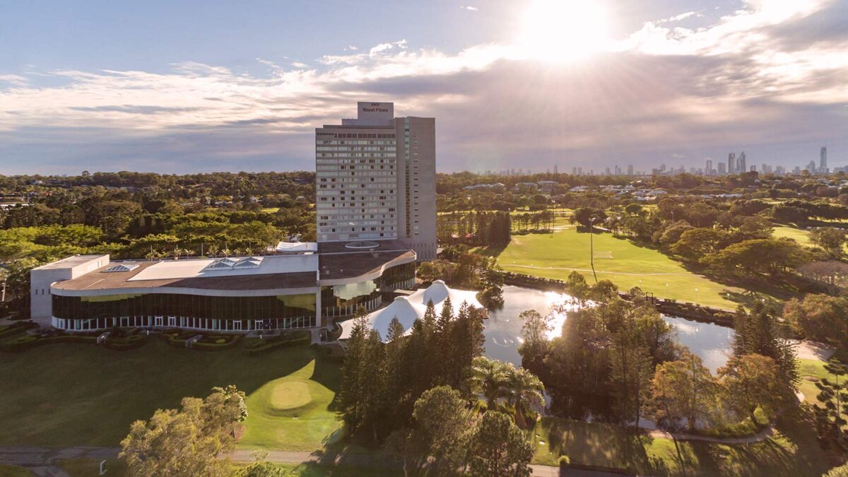 racv-royal-pines-resort-1600x900